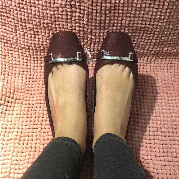 [Calvin Klein] Burgundy leather Flats. Size 7.5 - Picture 8 of 8